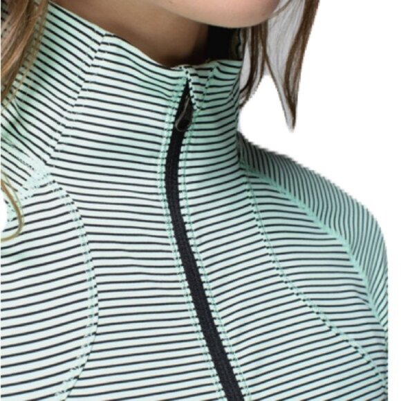 Lululemon Race With Grace 1/2 Zip Stripe Pullover Size 4 - Picture 3 of 5
